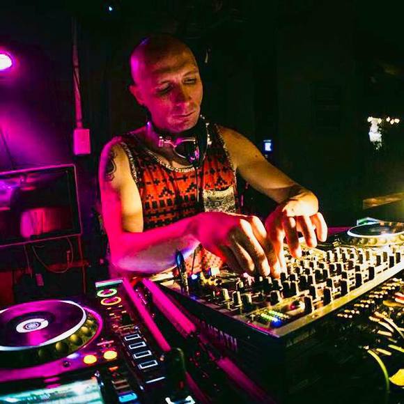 Meet your Posher, Josh - Picture 1 of 1